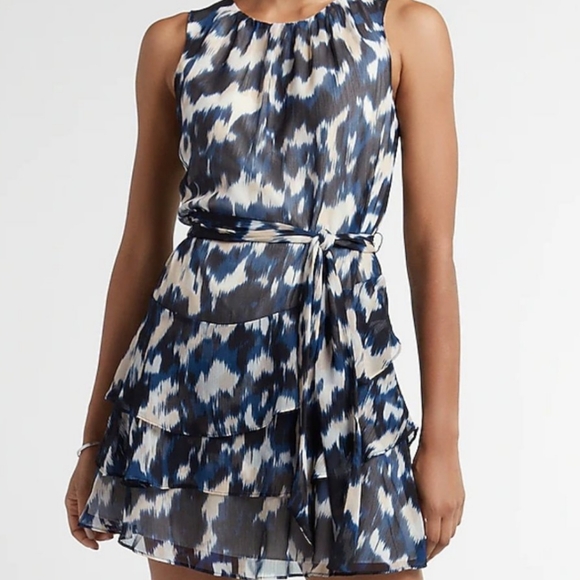 Express Dresses & Skirts - EXPRESS Tiered Ruffle Fit & Flare Dress